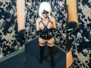 Mistress inserts a strapless Dildo in her wet pussy