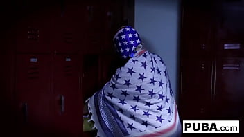 Sexy wrestler has some double toy action