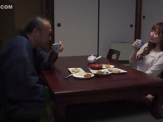 (Mosaic Reduced) Wife Sexless With Her Husband, Been Squid Many Times By Father In Law Kana Kusakabe