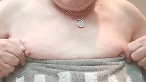 Rough nipple drying in lockers and showers