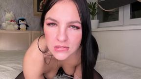 I Masturbate My Tight Pussy with a Vibrator and an Elastic Dildo to Orgasm