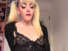 Muasshole Masturbates In Sexy Dress With Cumshot Close Up