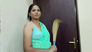 Desi House Owner Fucks his maid after seeing her huge boobs and cunt (HINDI VIRAL)
