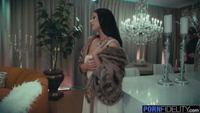 PORNFIDELITY Sexy Alexa Chains Deepthroats Dick