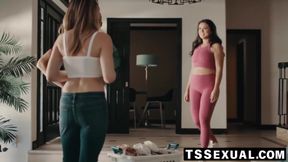 TSSexual.com - Long dicked Johnny B and Ivory Mayhem's hands on session