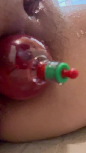 Rectal suction with cup, rectum protruding