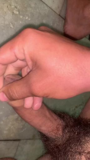 Puting object in my ass very Satisfied