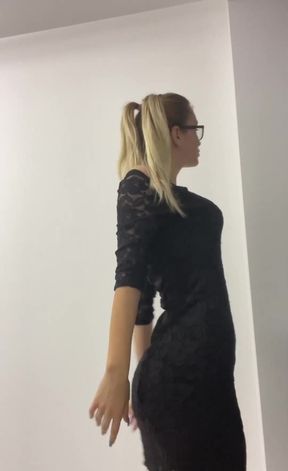 Cute teen babe takes anal pleasure in homemade video