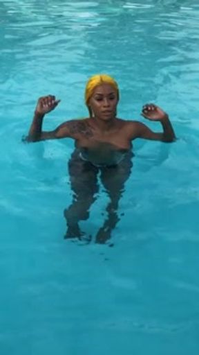 Jodi-couture Ultimate nip slip vid