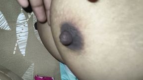 pahli bar boobs dikhane ko ready huyi  mst sex boobs