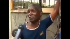 Neg&atilde_o comendo cu de branquela