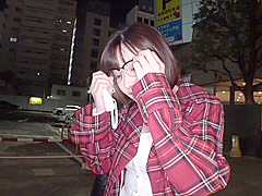 変装してあらわれたS級人気女優のえいみさんが痴女責め