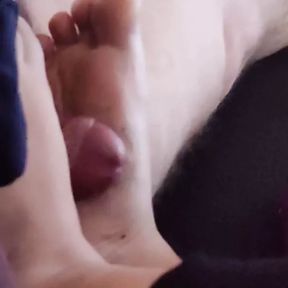 Amateur Footjob fuck feet atum time