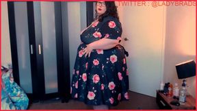 SSBBW Ladybrads full body strip show