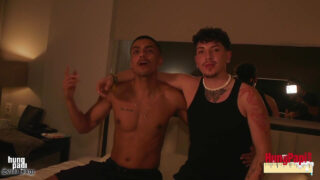 ออรัลเซ็กส์, หลั่งน้ำอสุจิ, ไม่สวมถุงยางอนามัย, เลีย, พ่อ – ซานโต จอร์จ และ ซัลมาโอซิน หนุ่มสมัครเล่น ถูกร่วมเพศทางทวารหนัก