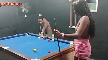 Alerquina apostou na sinuca e acabou sendo encassapada
