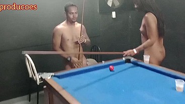 Alerquina apostou na sinuca e acabou sendo encassapada