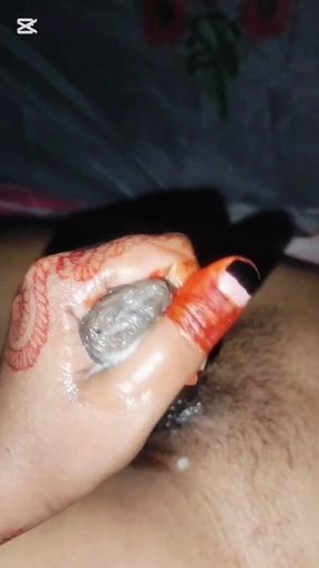 Desi gf handjob her boyfriend.   Clip 1