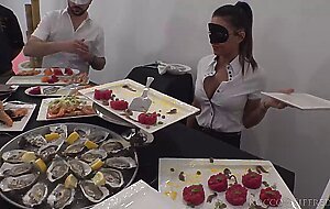 La maison de l'amour, Malena Nazionale