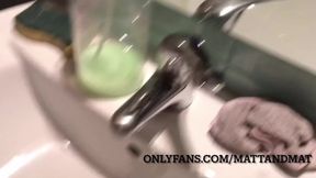 Ginger cums in the bathroom at work