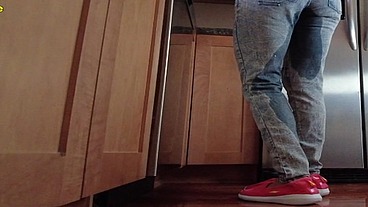 Goddess Brandon wetting tight sexy jeans