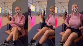 m exhibant en public dans l aeroport d oslo ♥♥♥