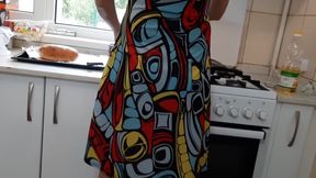 While My Stepmother Was Preparing Dinner,i Made Cunnilingus To My Girlfriend Behind Her Back