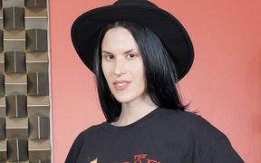 Groobygirls: Robin's Return