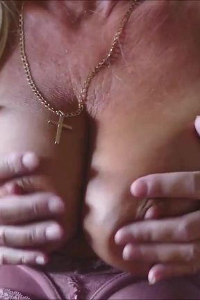 Creampie Fuck with a Guy I Met Outdoors at the Marina