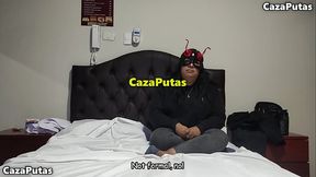 Ayuda econ&oacute_mica a gordita que termina siendo follada sin cond&oacute_n y llena de semen