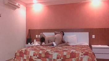 MEXICANA CON EN MOTEL SE CALIENTA Y A COJER