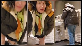 SUB ZERO NIGHT AT THE PUBLIC RESTROOM OUT PEEING B4 GETTING STRANDED