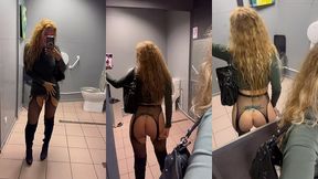 coucou les zamours m exhibant dans les toilettes du restaurant bresilien ...