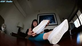 Karly Salinas sweaty feet worship - MP4