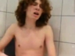 Twink's Electric Brush Adventure