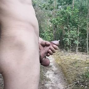 Open space makes me cum