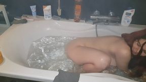 First farting video in bathtub