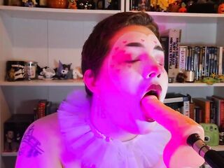 valentine's clown gagged and wrecked - fuckmachine, fanal invasioning, gags