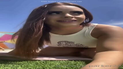 Allison Parker Twerks Then Sucks A Toy Outdoors