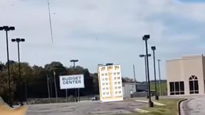 Walking Disaster: Giantess Soles Level a Building