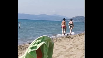 Esibizionismo in spiaggia seghe pompini