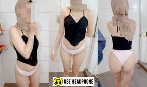 Slut Girl Hijab Chubby pussy Ride Boyfriend cock in the bathroom. Awek Melayu Hijab