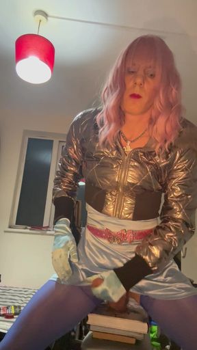 Jess Silk Rides Her Dildo
