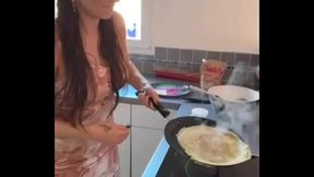 Aujourd&rsquo_hui c&rsquo_est la chandeleur Demain je vous mets une petite vid&eacute_o ou ...