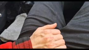 a random passerby got into the car and jerked off the taxi driver to cum!