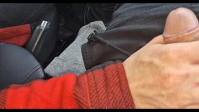 a random passerby got into the car and jerked off the taxi driver to cum!