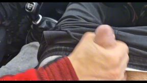 a random passerby got into the car and jerked off the taxi driver to cum!