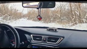 a random passerby got into the car and jerked off the taxi driver to cum!