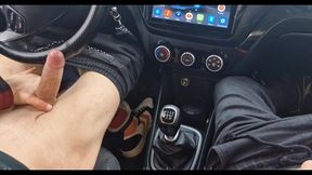 a random passerby got into the car and jerked off the taxi driver to cum!