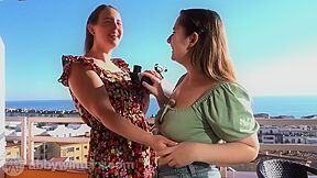 Elise V And Paige E - Cunnilingus